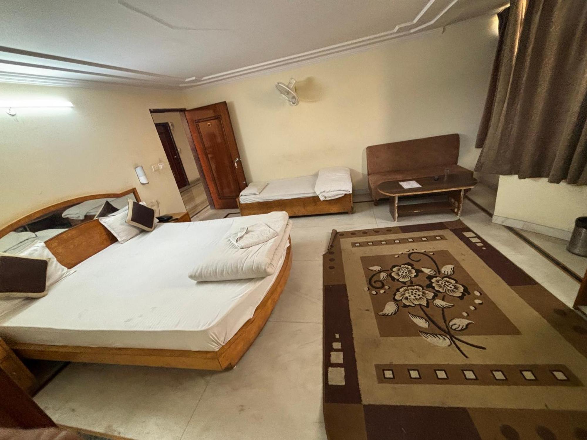 Hotel Siddhi Vinayak Station Road ג'איפור מראה חיצוני תמונה