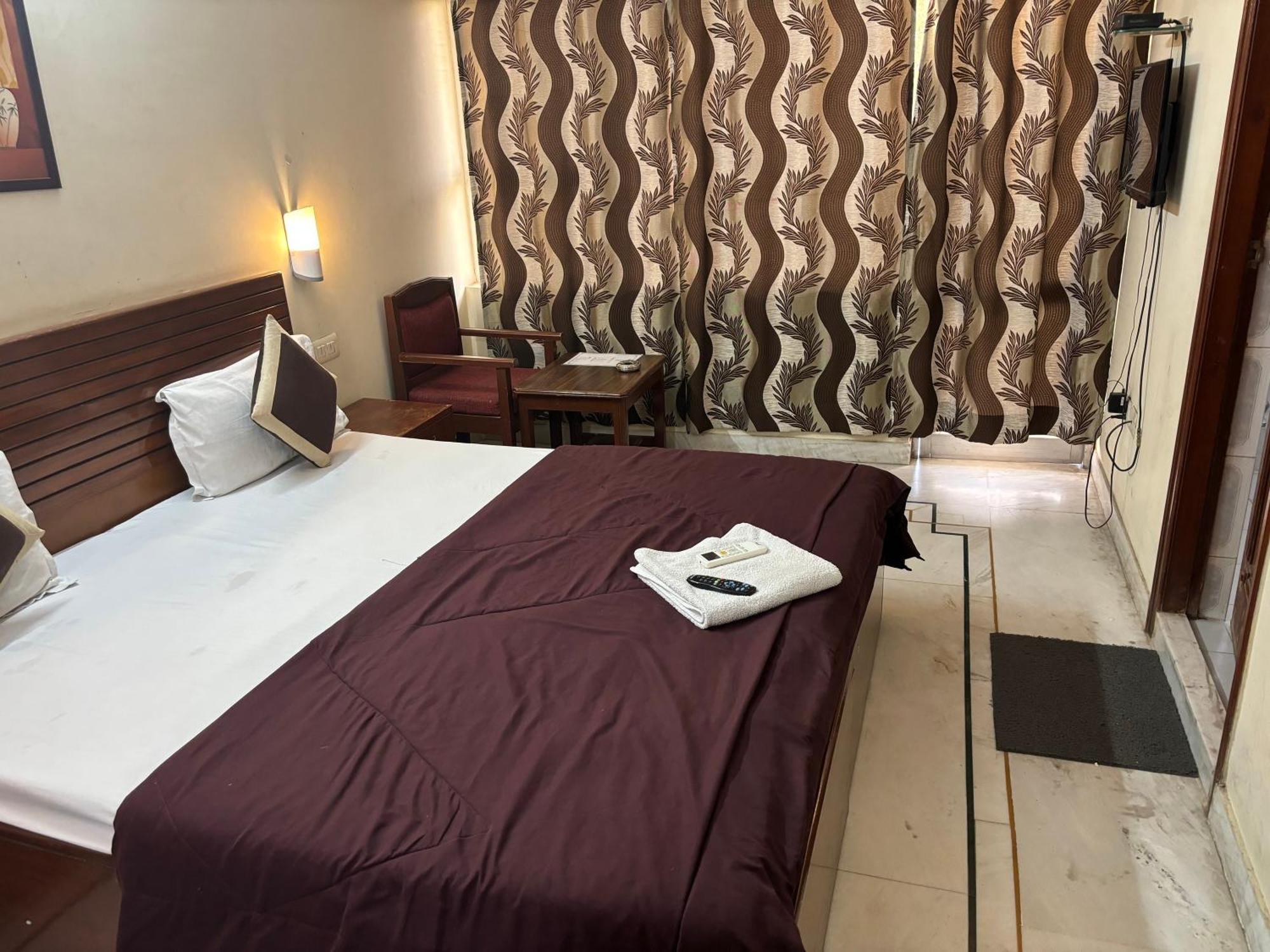 Hotel Siddhi Vinayak Station Road ג'איפור מראה חיצוני תמונה